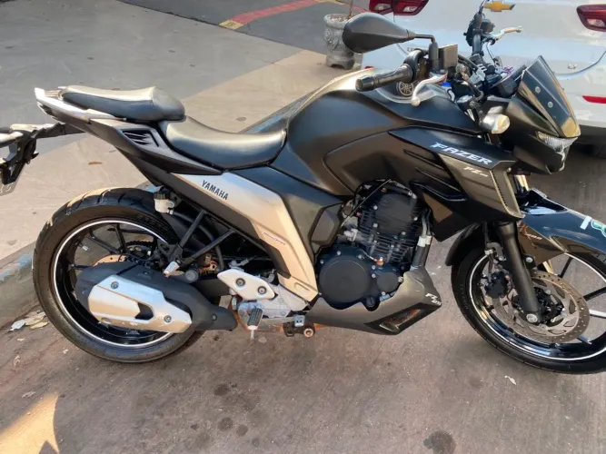 ? YAMAHA FZ25 - ANO 2022