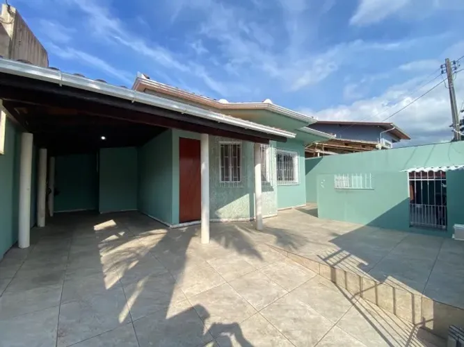 Casa 3 Quartos c/ Suíte + Área Gourmet 60m² | Reformada | Bairro Madri, Palhoça/SC
