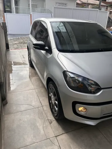 Volkswagen Up! RUN I Motion 1.0 Total Flex 12V 5P 2017