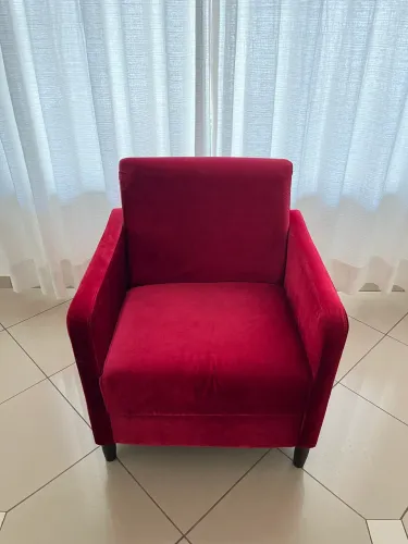 Poltrona veludo alto padrão 