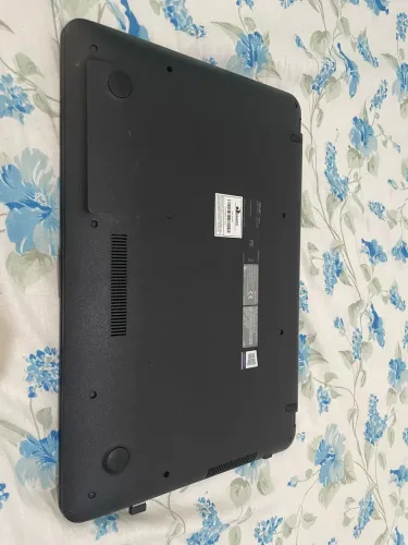 Vende-se Notebook ASUS VivoBook (Conservado)