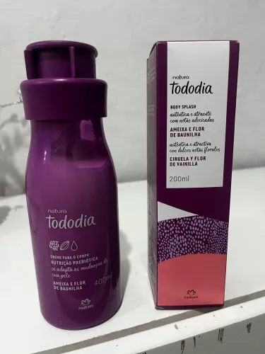 Perfume e Hidratante 