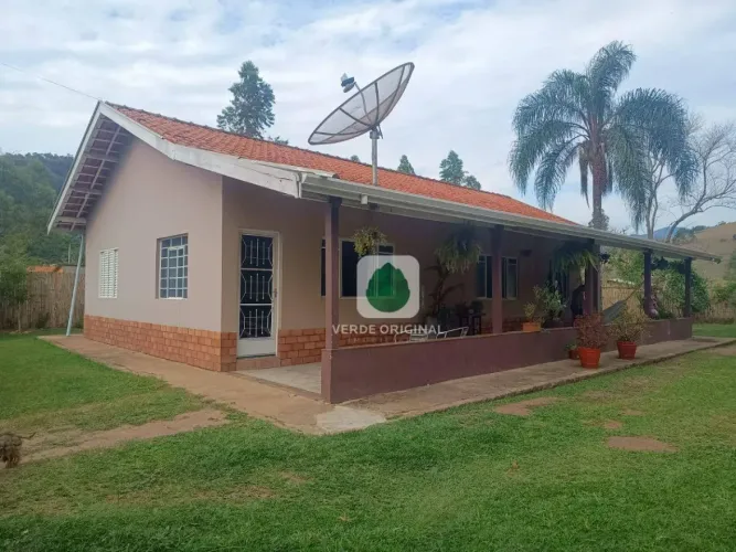 Casa com 3 dormitórios à venda, 260 m² por R$ 700.000,00 - Quilombo - São Bento do Sapucaí