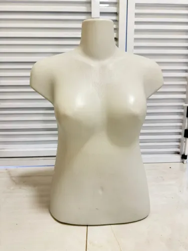 Manequins Plusize plástico