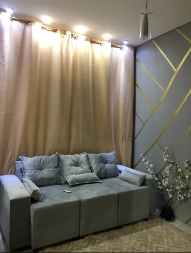 Vende-se um sofa