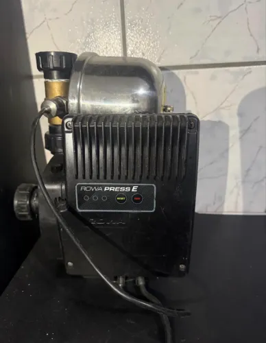 Bomba pressurizadora rowa press 20 Eletrônica silenciosa 