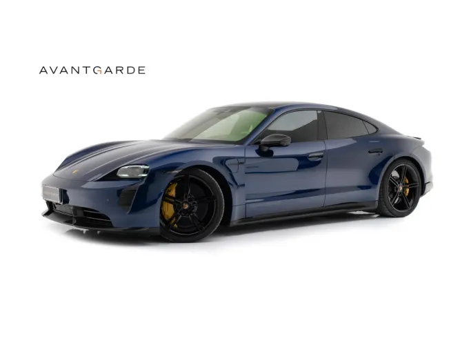 Porsche Taycan Turbo S (elétrico) 2023
