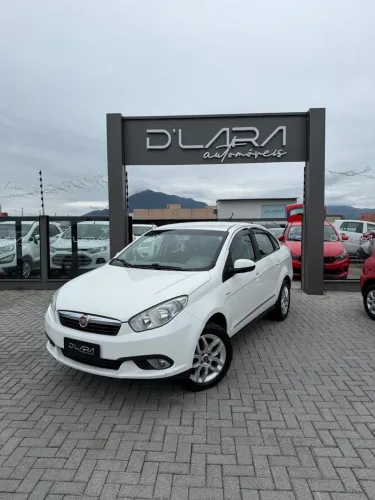 Fiat Grand Siena Essence Dual. 1.6 Flex 16V 2015
