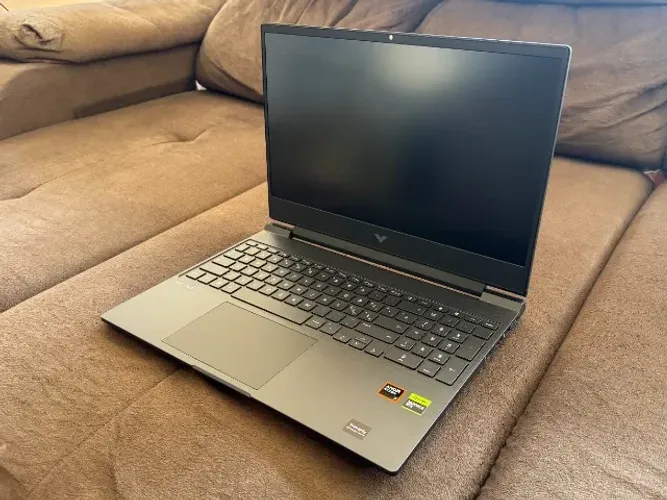 Notebook HP OMEN 15 RTX 4060 Ryzen 7 8845HS 16gb RAM 512gb SSD