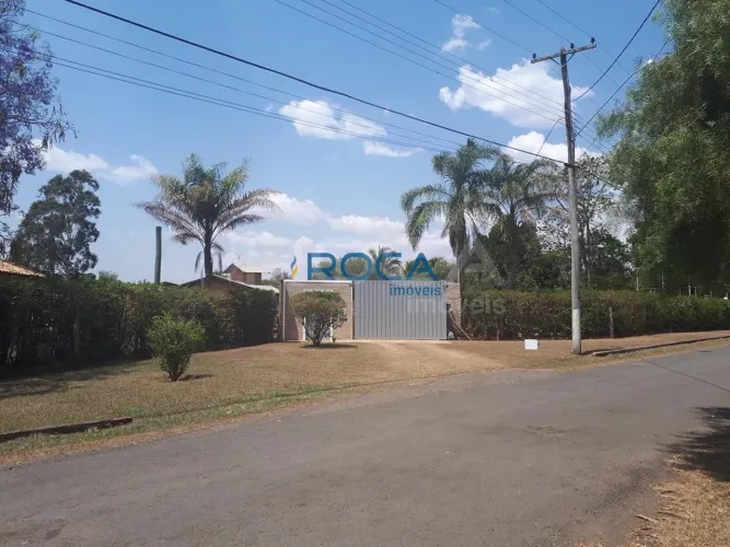 Chácara dos Sonhos à Venda em São Carlos - 6 Dormitórios, Piscina e Campo de Futebol!