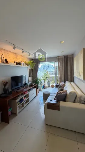 VENDA. ICARAÍ. NITERÓI. ÓTIMA PLANTA. TODO REFORMADO. SOL DA MANHÃ. VARANDA, 3 QUARTOS, SU