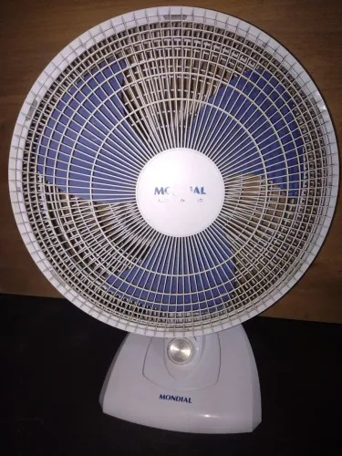 Ventilador Mondial grande 220v.