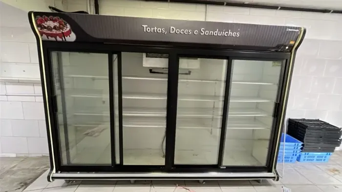 Refrigerador Gelopar 4 Portas vidro - seminovo