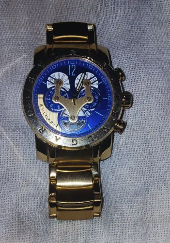 Relógio bvlgari, relógio seminovo, sem marcas de uso, aceito troca