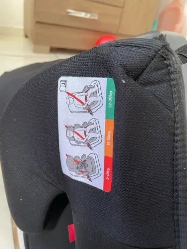 Vendo uma cadeira para carro novo 9 a 36 kg