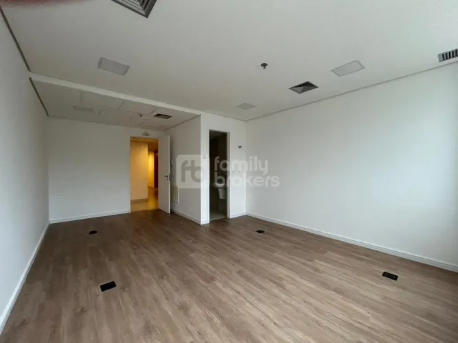 Sala comercial | Centro Empresarial Worldwide | Barra olimpica