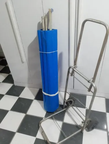Tripé e carrinho