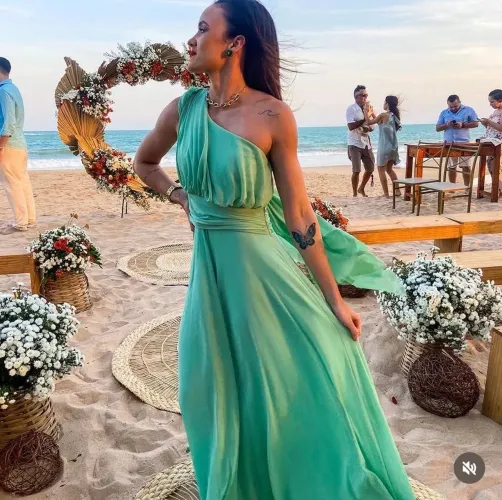 Vestido verde água para festas ou casamentos