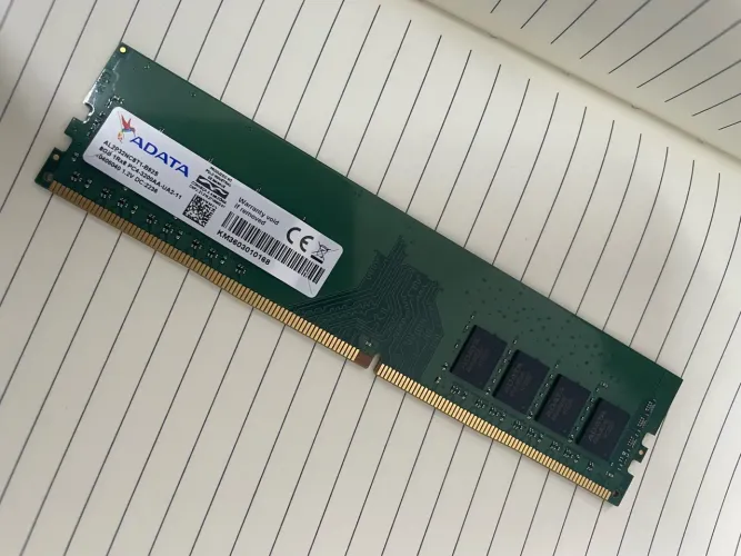 Memória RAM ADATA 8GB DDR4 2666MHz - Semi-nova, Nunca Usada