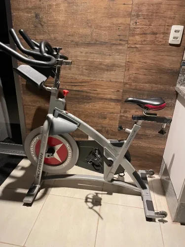 Bicicleta de Spinning Schwinn Carbon Blue Profissional