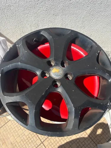 Rodas Originais Hyundai Aro 18 - 5x114,3 - Tala 8 - Coreia
