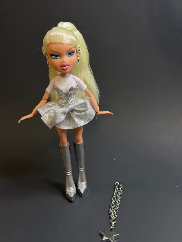 BRATZ CHARMZ CLOE