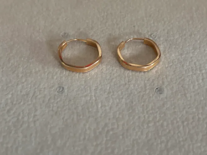 Brinco ouro 18k com certificado da loja 