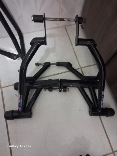 Protetor carenagem. Pra fz 15 !!