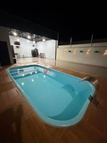Área de Lazer à Venda em Maringá | Piscina, Cozinha Industrial e Porteira Fechada