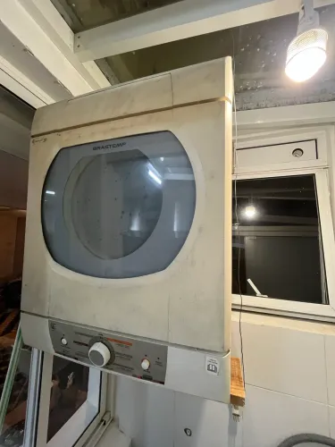 Máquina de secar roupas 10kg