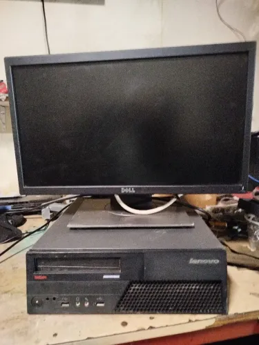 Sensacional promoção PC Lenovo 8 GB RAM SSD 120 GB, monitor Dell 20 " completo