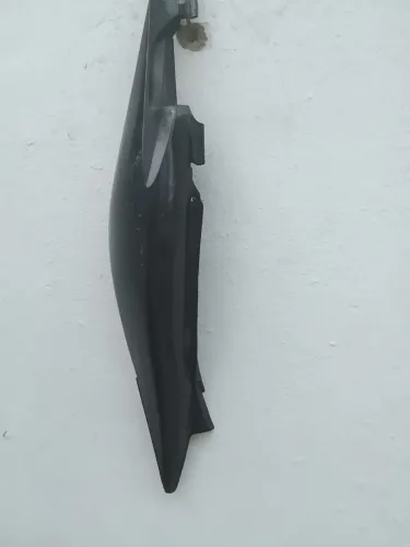 Rabeta traseira cb 300 lado direito