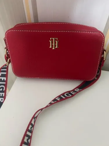 Bolsa Tommy Hilfiger Feminina Vermelha com Alça Transversal
