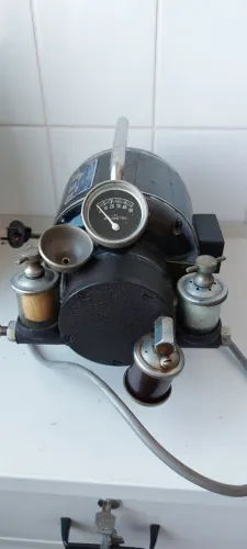 Compressor de bancada antiga