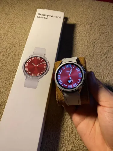 Samsung Galaxy Watch 6 Classic 43mm Prata - Á prova d'água! ?