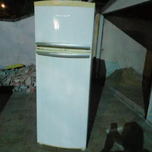 Vendoo lindaa geladeira Brastemp dúplex frost free semi nova