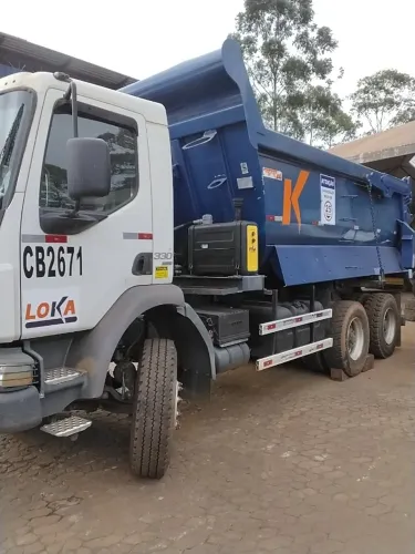 CAMINHÃO BASCULANTE 6X4 VOLVO VM 330