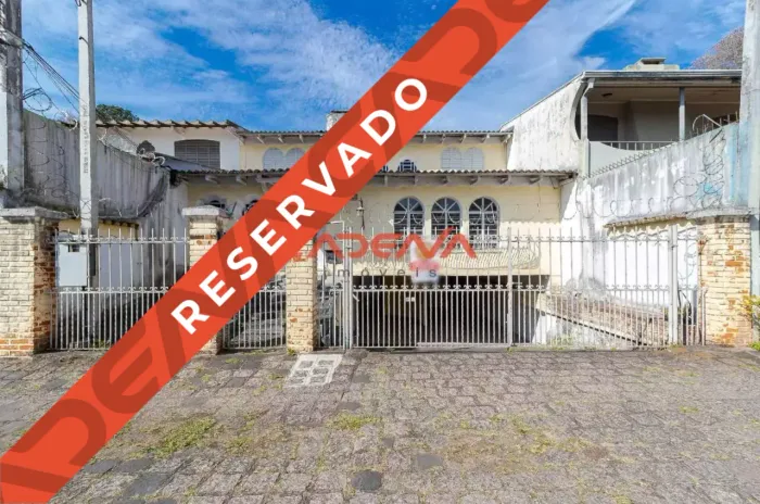 Casa comercial com e 5 vagas à venda no Mercês
