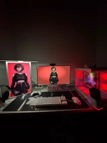 PC gamer full white