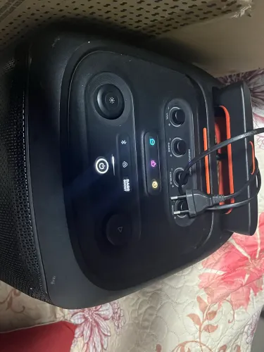 JBL 320