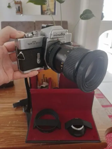 Minolta SRT 202 Vintage 35mm + Kit de Lentes + Flash Minolta Auto 28
