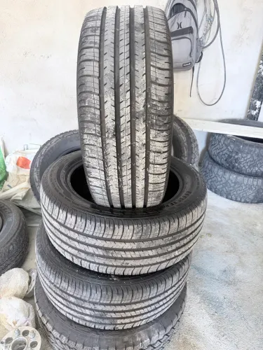 Pneus NOVOS Goodyear EfficientGrip 265/50 R20
