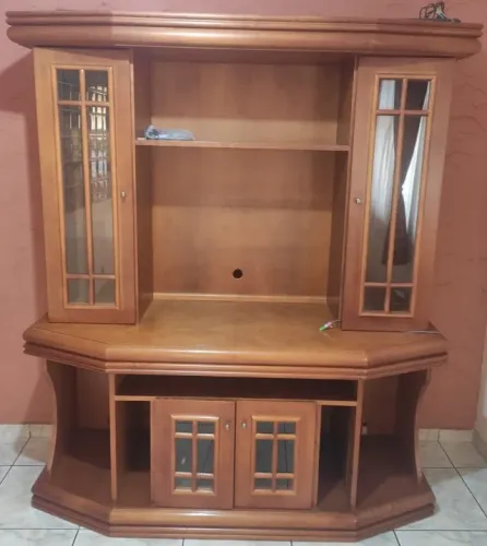 Estante em madeira