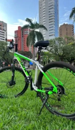 Bicicleta semi nova
