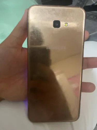 Galaxy j4+ e j8