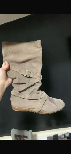 Bota cano médio