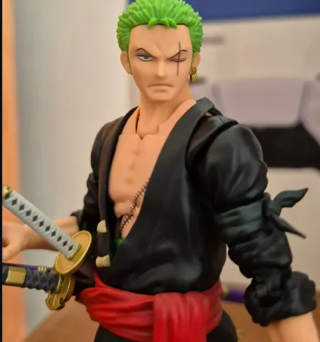 Roronoa Zoro - Sh figuarts One Piece