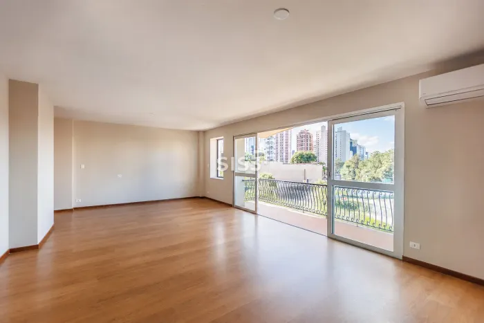 Apartamento à venda no Cabral, om 293m² Privativos no | 4 Quartos | 1 por Andar | Edifício