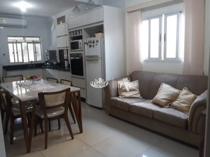 Casa com 3 quartos à venda, 168 m² por R$ 700.000 - Ouro Verde - Londrina/PR