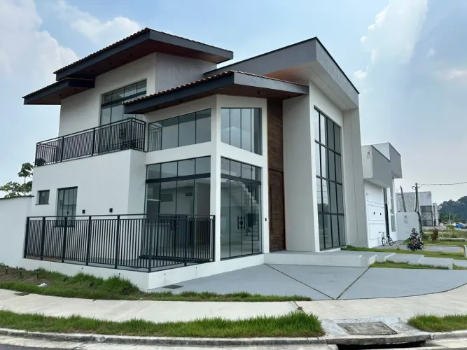 Casa Duplex no Mosaico Ponta Negra 250m² 3 Suítes